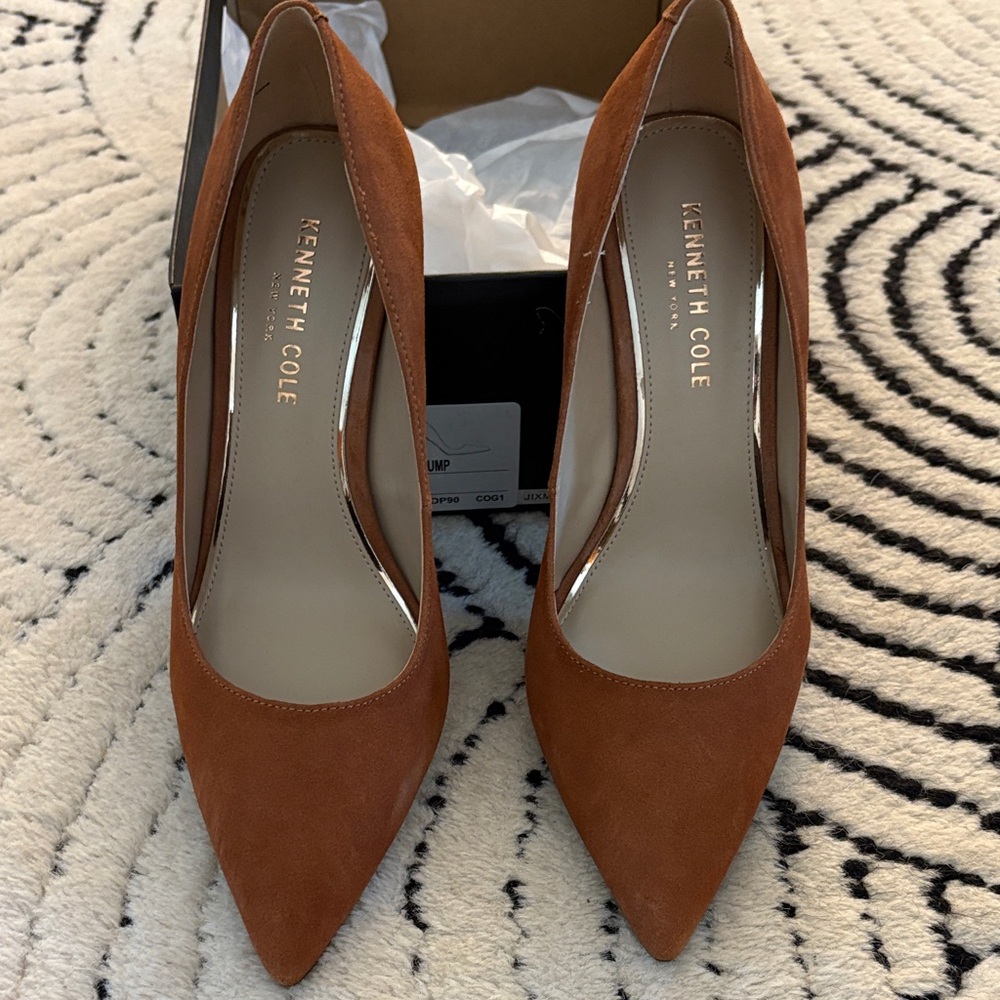 Kenneth Cole Women's Tan Suede Heels.Romi Pump.